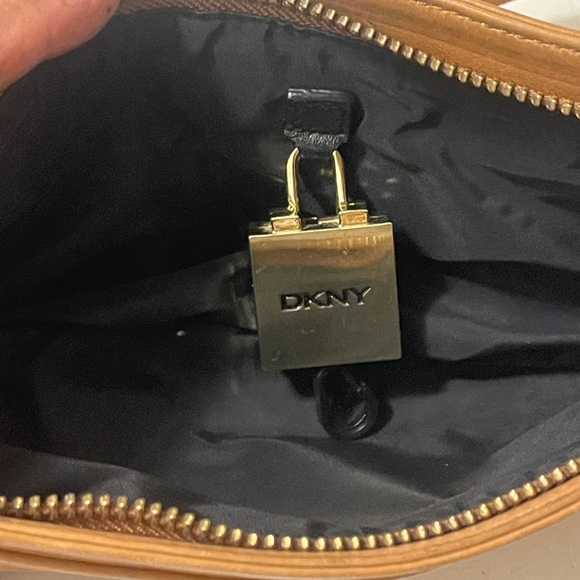 Dkny Leather Light Brown Handbag Zip Up with gold locks for kays - Picture 8 of 16